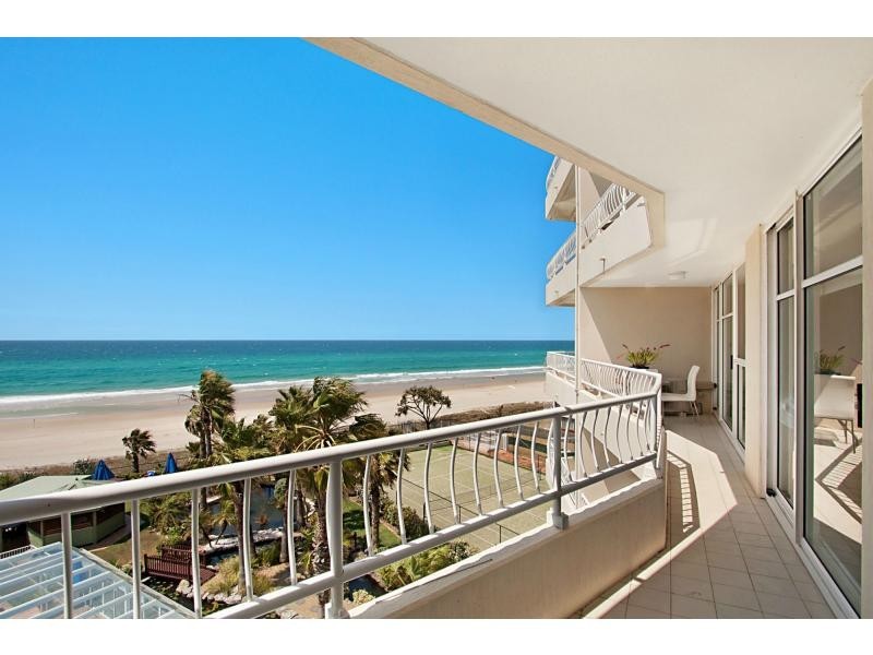 4C/2 Nineteenth Avenue, Palm Beach QLD 4221