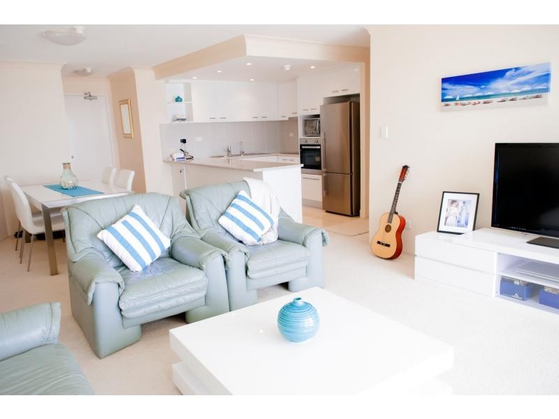 4C/2 Nineteenth Avenue, Palm Beach QLD 4221