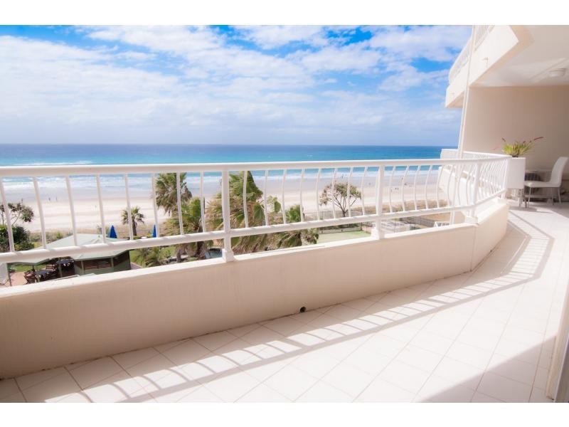 4C/2 Nineteenth Avenue, Palm Beach QLD 4221
