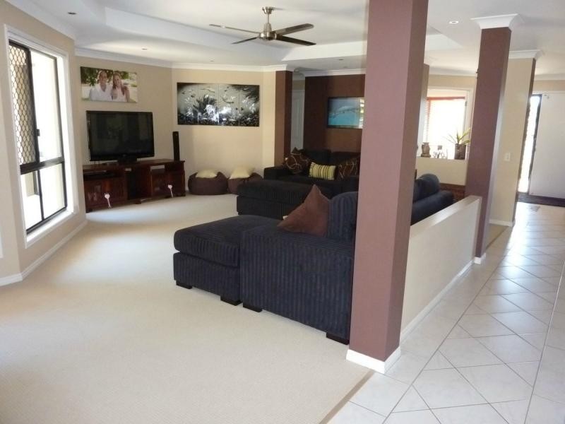 16 Sirec Way, Burleigh Heads QLD 4220