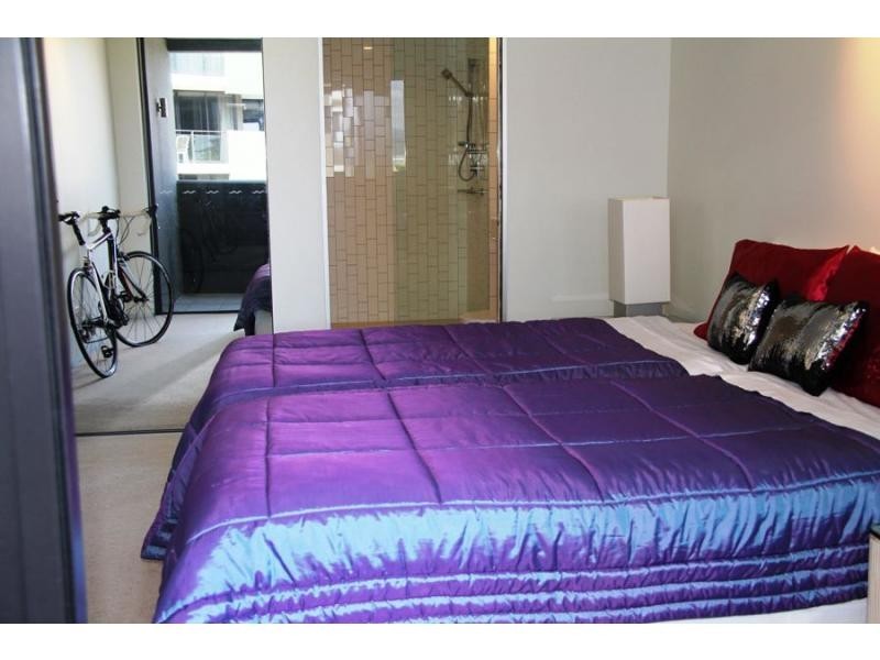 1065/2 The Esplanade, Burleigh Heads QLD 4220