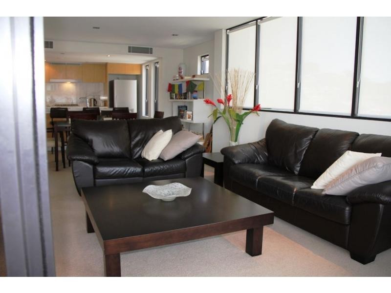 1065/2 The Esplanade, Burleigh Heads QLD 4220