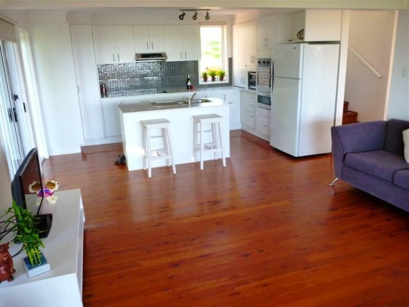 16 Tanjenong Place, Burleigh Heads QLD 4220