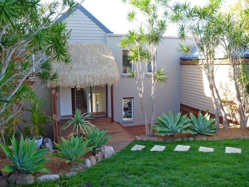 16 Tanjenong Place, Burleigh Heads QLD 4220