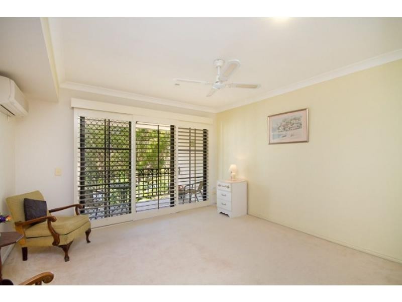 1/2 Beachcomber Court, Burleigh Waters QLD 4220