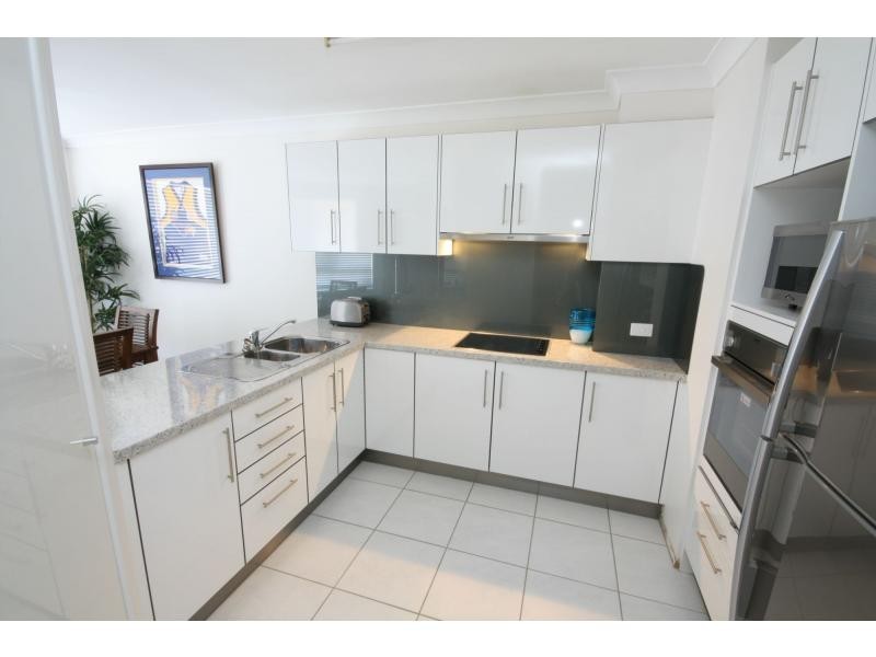 8/20 Burleigh Street, Burleigh Heads QLD 4220