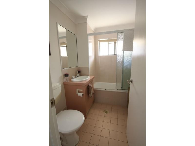 8/20 Burleigh Street, Burleigh Heads QLD 4220