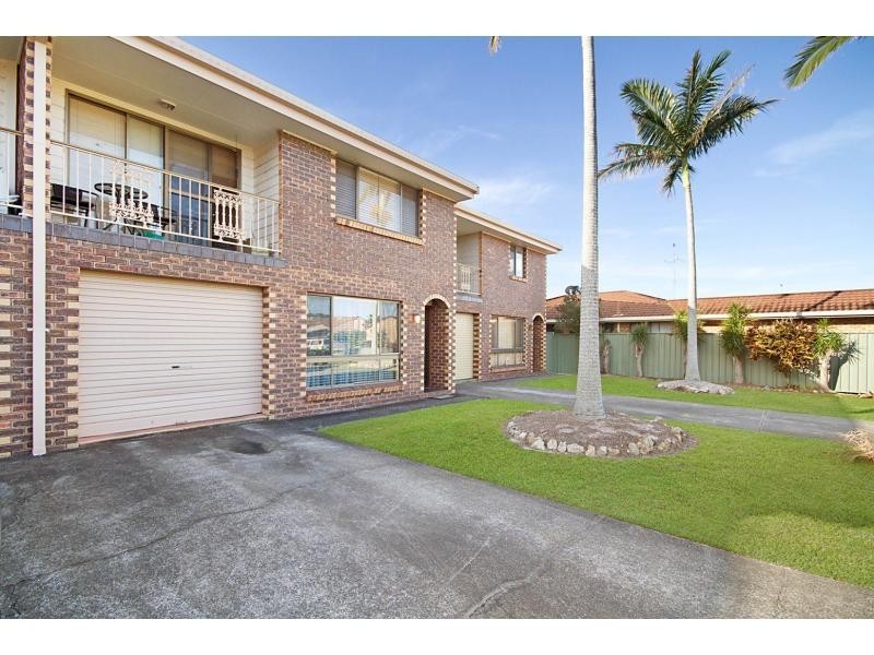2/6 Peewee Place, Burleigh Waters QLD 4220