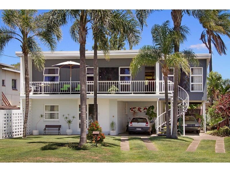 14 Murlong Crescent, Palm Beach QLD 4221