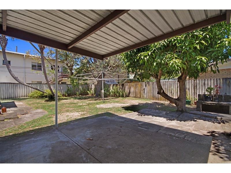 14 Murlong Crescent, Palm Beach QLD 4221