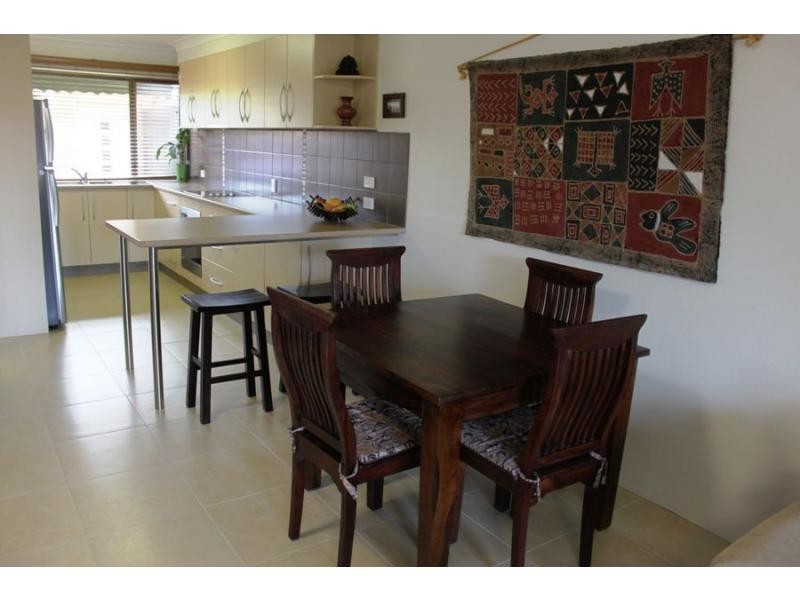 2/2 Sunbird Street, Burleigh Waters QLD 4220