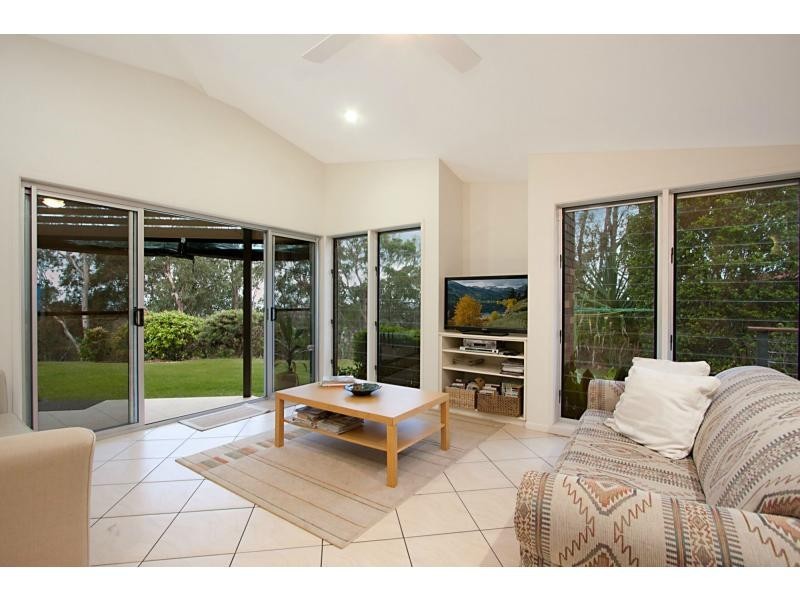 9 Ladds Ridge Road, Burleigh Heads QLD 4220