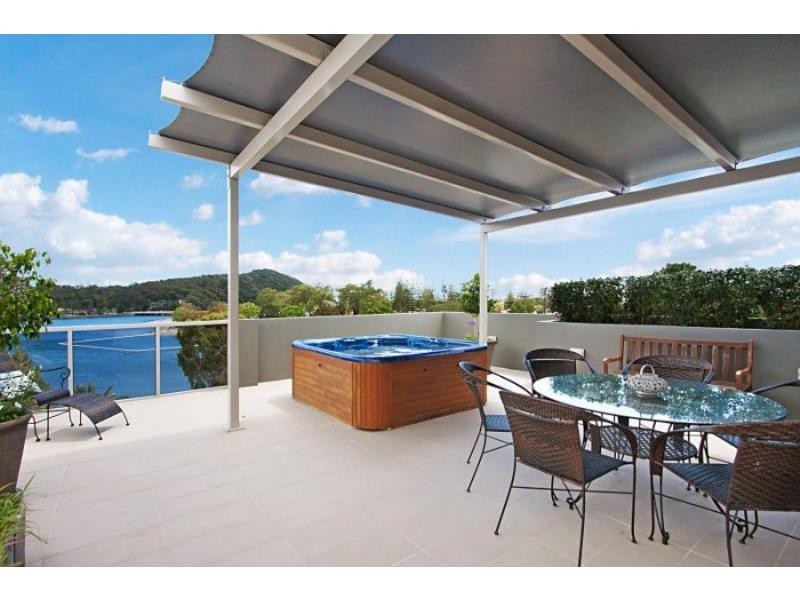 3/8 Murlong Crescent, Palm Beach QLD 4221