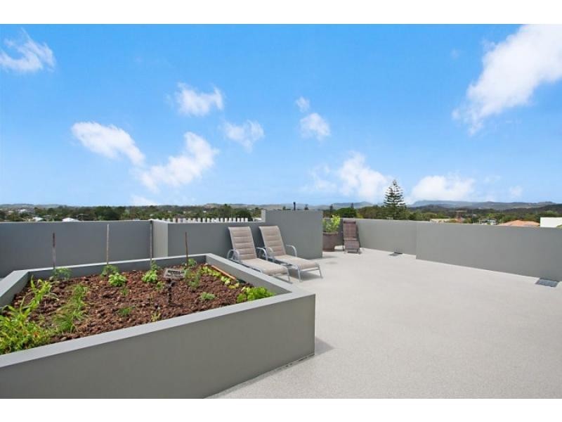 3/8 Murlong Crescent, Palm Beach QLD 4221