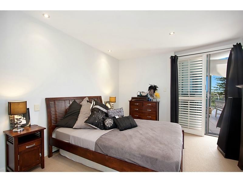 3/78 The Esplanade, Burleigh Heads QLD 4220