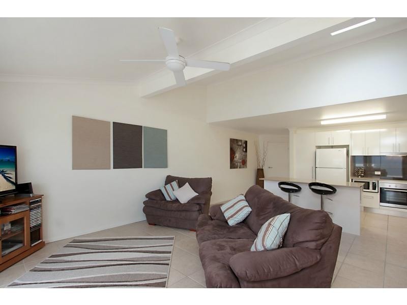 7/255 Christine Avenue, Varsity Lakes QLD 4227