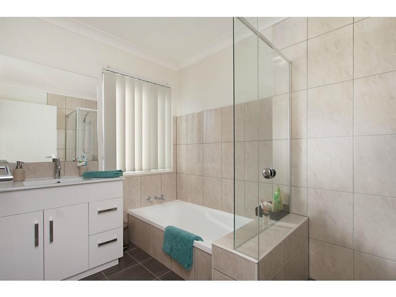 7/255 Christine Avenue, Varsity Lakes QLD 4227