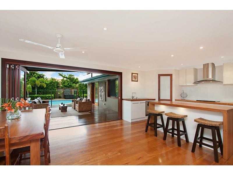 40 Wedgebill Parade, Burleigh Waters QLD 4220
