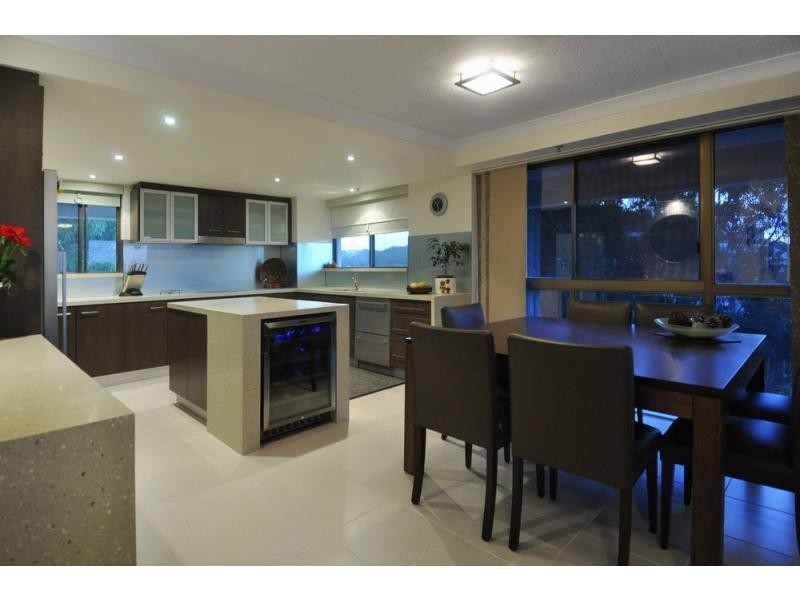 9/45 Hayle Street, Burleigh Heads QLD 4220