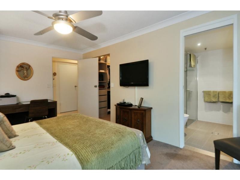 9/45 Hayle Street, Burleigh Heads QLD 4220