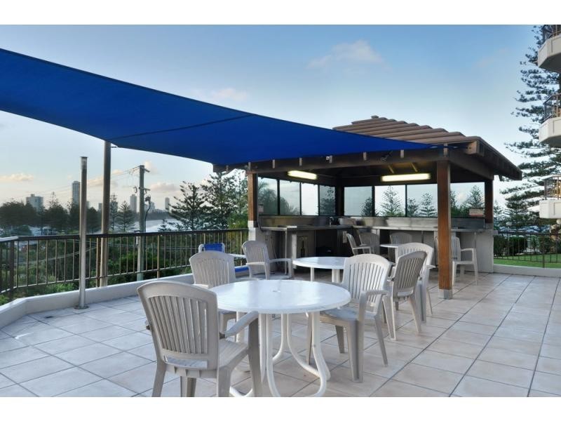 9/45 Hayle Street, Burleigh Heads QLD 4220