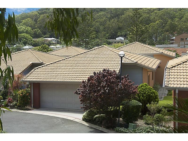 4/6 Burrabee Street, Burleigh Heads QLD 4220