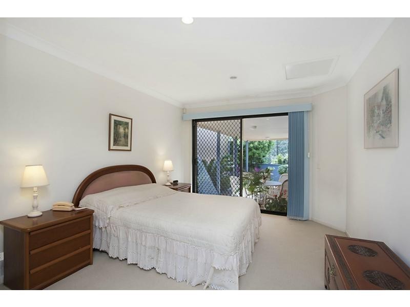 4/6 Burrabee Street, Burleigh Heads QLD 4220