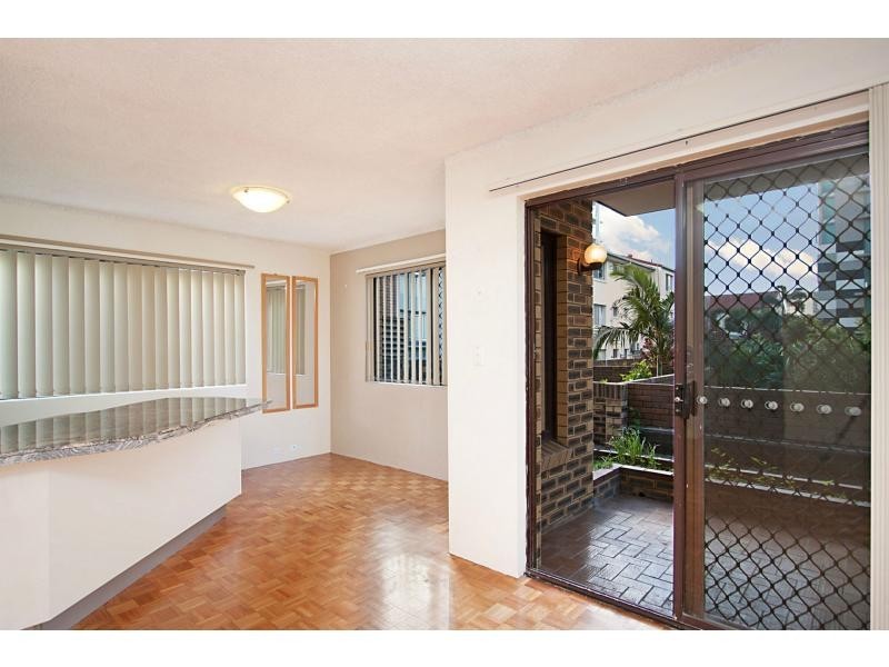 4/96 The Esplanade, Burleigh Heads QLD 4220