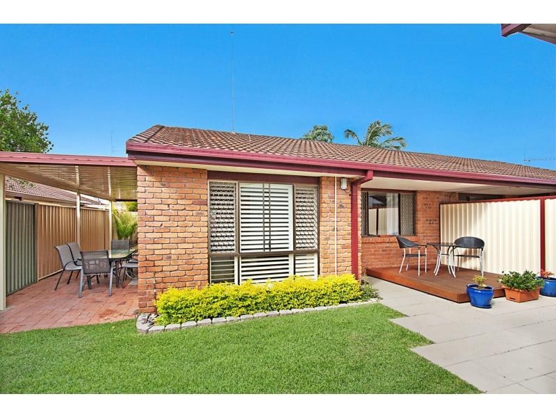 2/39 Frascott Avenue, Varsity Lakes QLD 4227