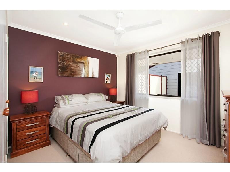 2/39 Frascott Avenue, Varsity Lakes QLD 4227