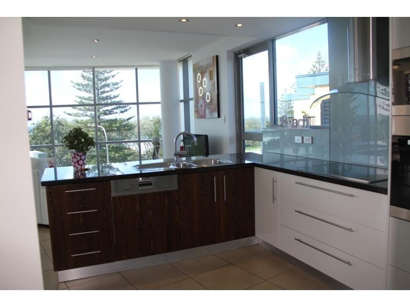 3/78 The Esplanade, Burleigh Heads QLD 4220