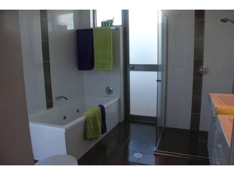 3/78 The Esplanade, Burleigh Heads QLD 4220