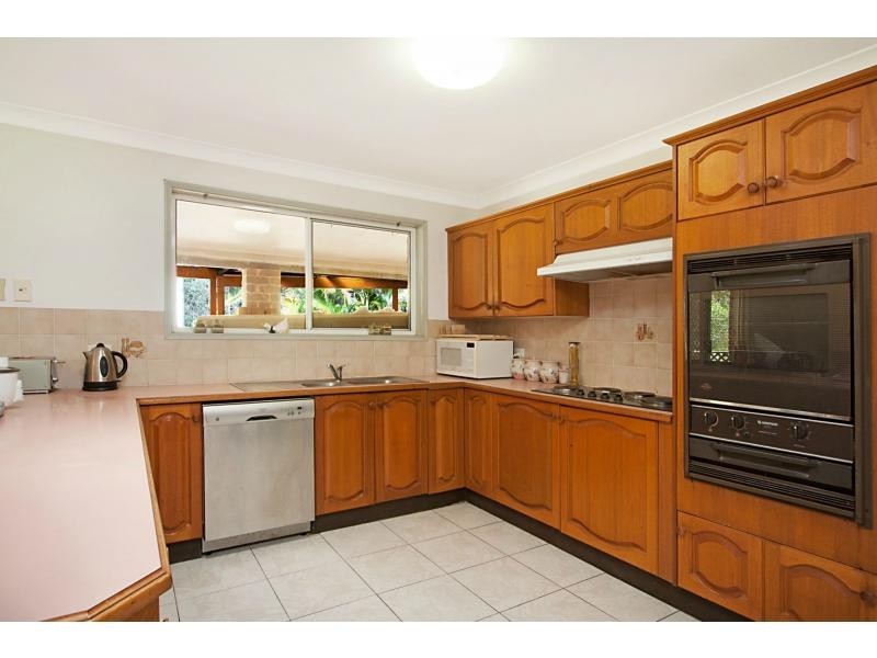 11 Woodland Drive, Reedy Creek QLD 4227