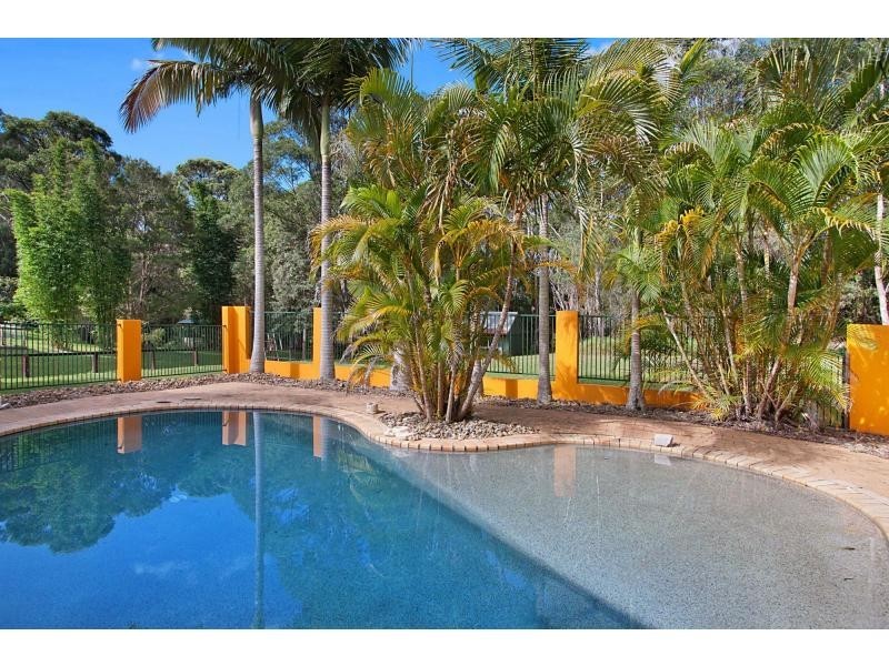 11 Woodland Drive, Reedy Creek QLD 4227