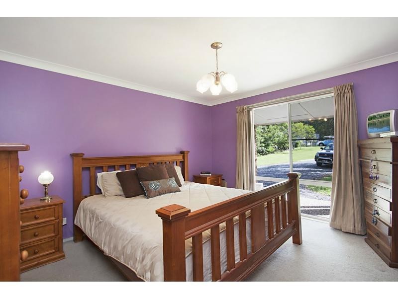 11 Woodland Drive, Reedy Creek QLD 4227