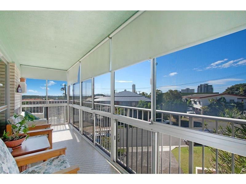 2/2 Stanley Street, Burleigh Heads QLD 4220