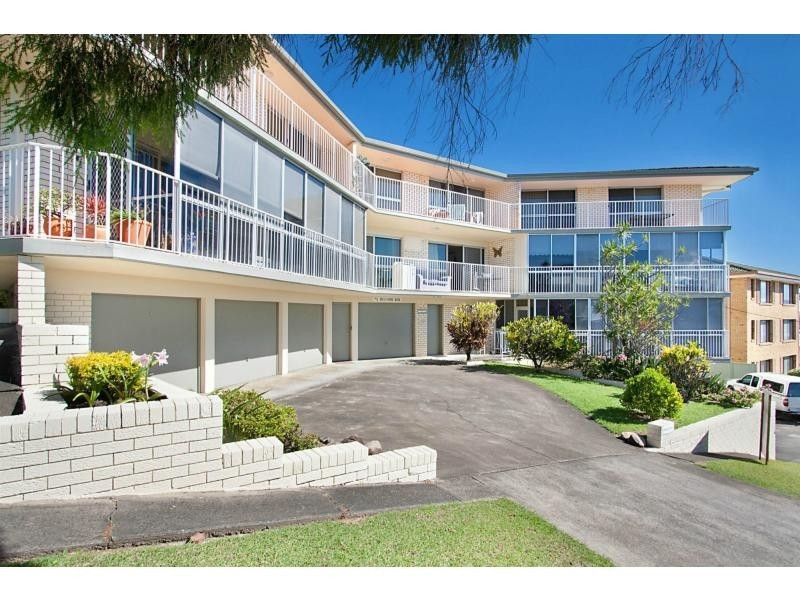 2/2 Stanley Street, Burleigh Heads QLD 4220