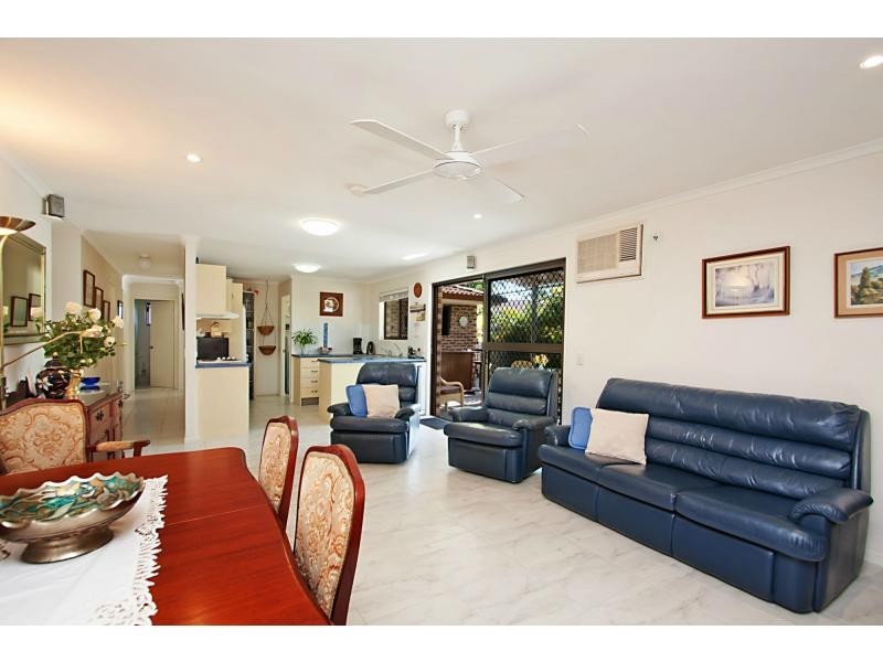 1/85 Christine Avenue, Burleigh Waters QLD 4220