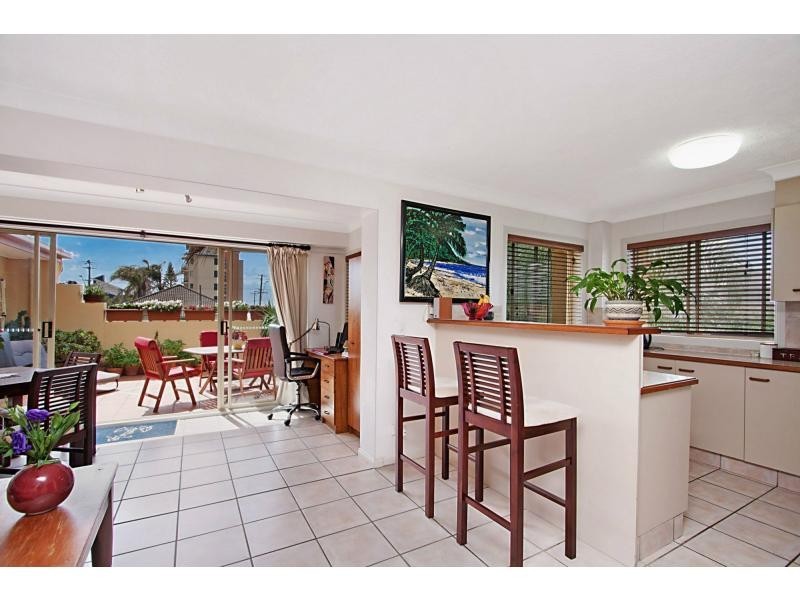 7/7 TwentySeventh Avenue, Palm Beach QLD 4221