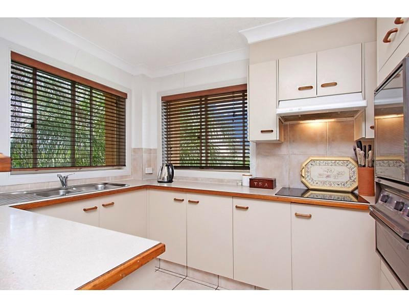 7/7 TwentySeventh Avenue, Palm Beach QLD 4221