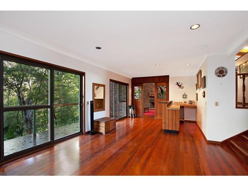 15 Ladds Ridge Road, Burleigh Heads QLD 4220