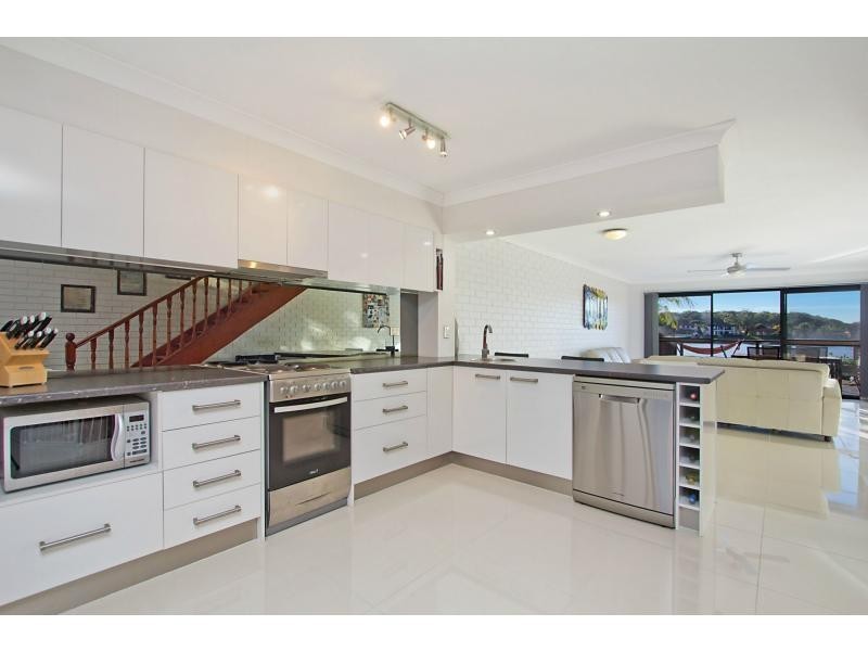 30/13 Shrike Court, Burleigh Waters QLD 4220