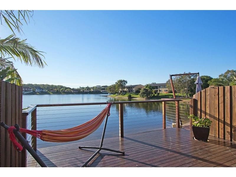 30/13 Shrike Court, Burleigh Waters QLD 4220