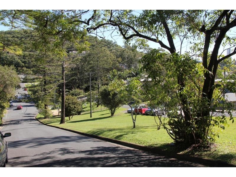 4 George Street East, Burleigh Heads QLD 4220