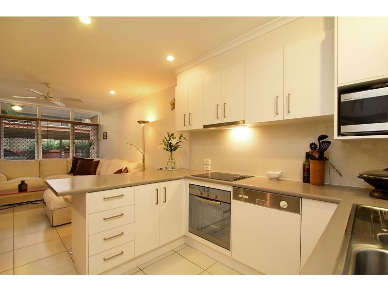 3/49 Connor Street, Burleigh Heads QLD 4220