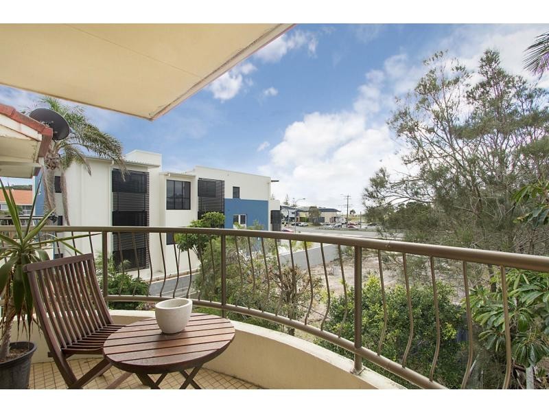 5/3 Nyrang Avenue, Palm Beach QLD 4221