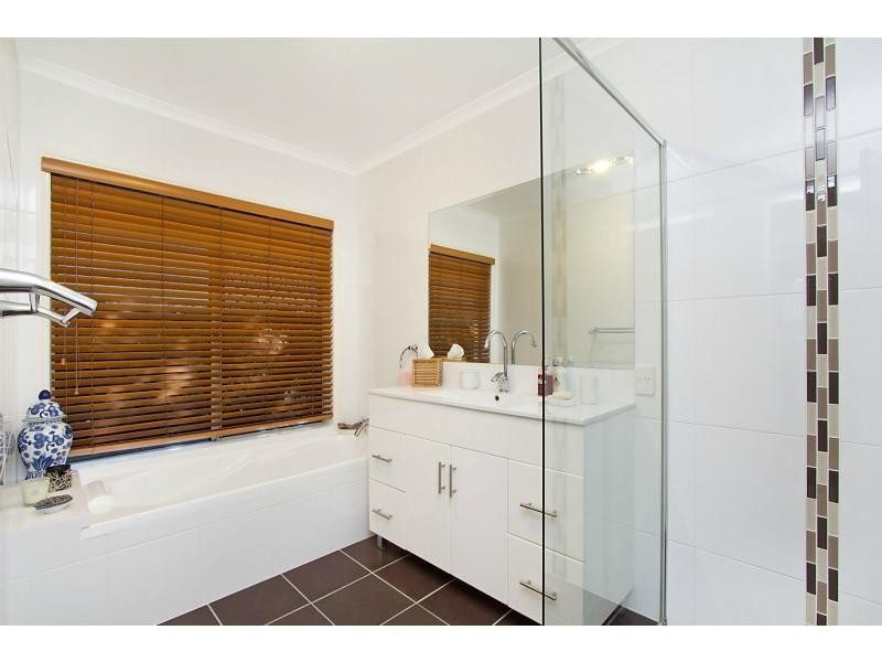 2 Ardisia Court, Burleigh Heads QLD 4220