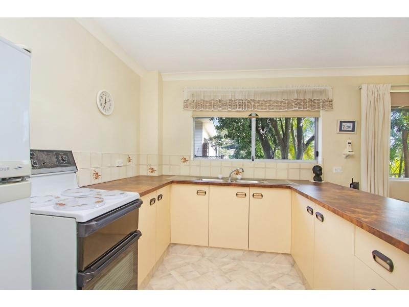 1/11 Hayle Street, Burleigh Heads QLD 4220