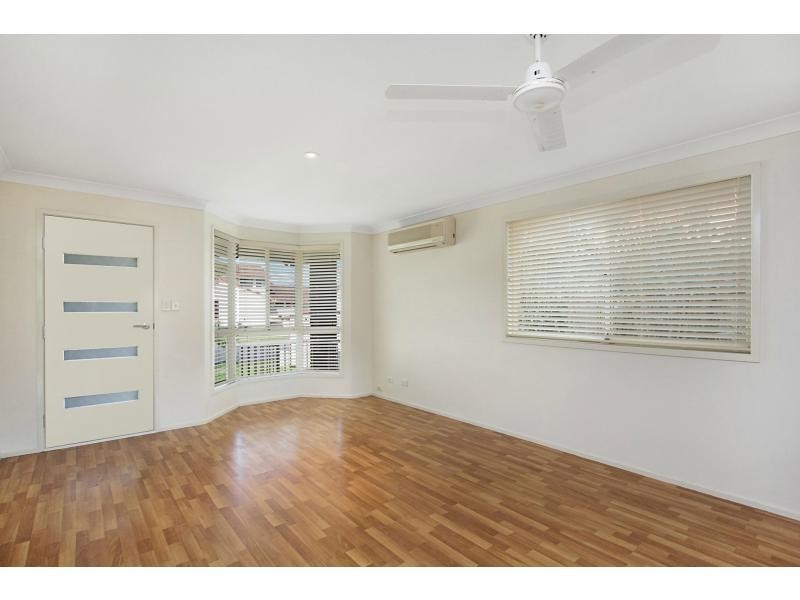 1/11 Sunbird Street, Burleigh Waters QLD 4220