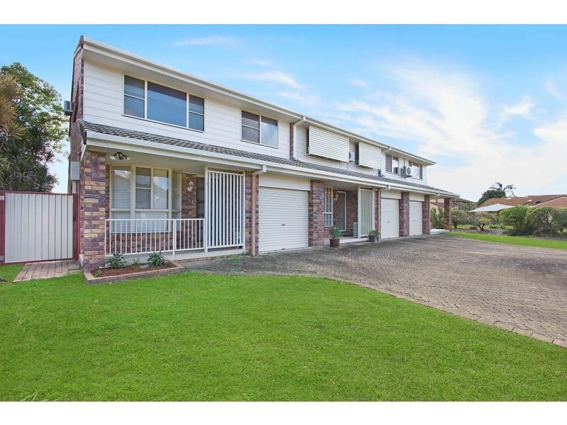 1/11 Sunbird Street, Burleigh Waters QLD 4220